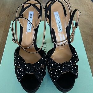 NWT and box aquazzura slow kisses crystal sandal
